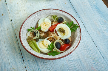 Big egg, bacon , bean salad