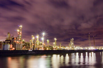 Fototapeta premium 四日市コンビナート工場夜景
