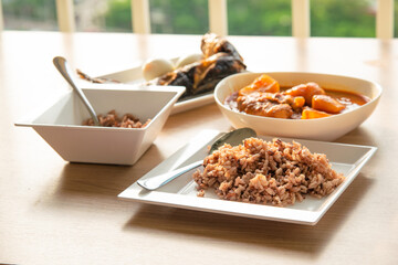 steamed brown rice with several side dish
