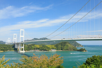Obraz premium 糸島公園からの来島海峡大橋