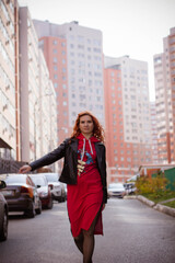 Fototapeta premium woman walking on the street