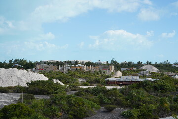 南国の開発中の土地