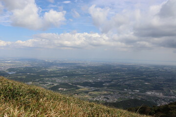 日本の入道ヶ岳と呼ばれる山の山頂の絶景。みんなに伝えたい。