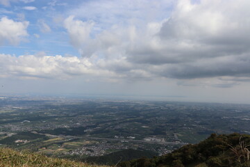 日本の入道ヶ岳と呼ばれる山の山頂の絶景。みんなに伝えたい。