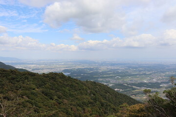 日本の入道ヶ岳と呼ばれる山の山頂の絶景。みんなに伝えたい。