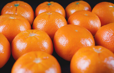 Bunch of fresh mandarin oranges on market