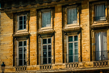 Fototapeta premium View of the facade of a building in the downtown of Reims in France 