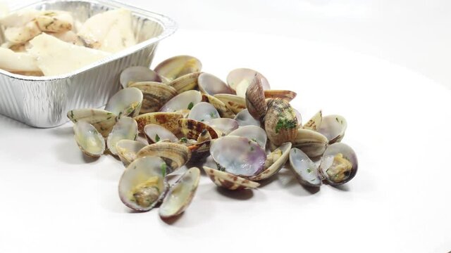 open clam shellfish seafood pasta sauce