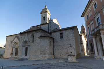 Fototapeta na wymiar The Collegiata church in the town of San Quirico D'Orcia