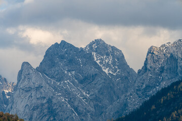 Wilder Kaiser mit Wolken vom Hechtsee bei Kufstein