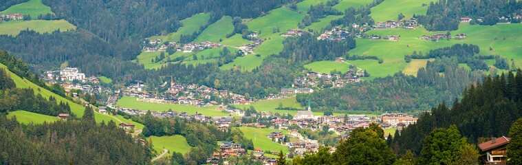 Fototapeta na wymiar Kirchberg Panorama