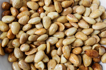 peeled almonds fried in vegetable oil