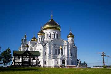 Fototapeta na wymiar church in Belogorsk monastery