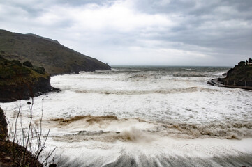 Borrasca  Gloria, Enero de 2020, Portbou, Girona, Cataluña, España, Mar Mediterráneo, Costa Brava.