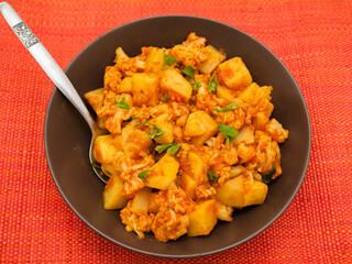 Aloo gobi - Indian potato and cauliflower curry
