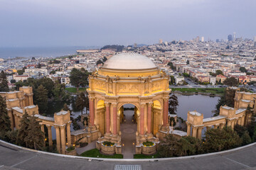 Obraz premium San Francisco Landmark in the Evening