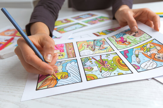 The woman is drawing a storyboard. Illustrator draws color storytelling.