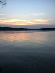 Naklejka premium sunset on the lake