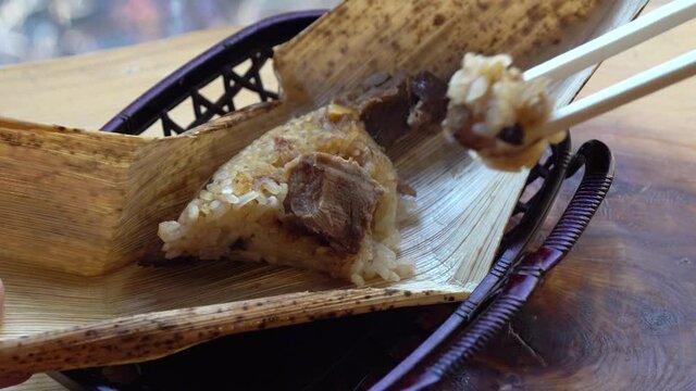 Steamed rice dumplings