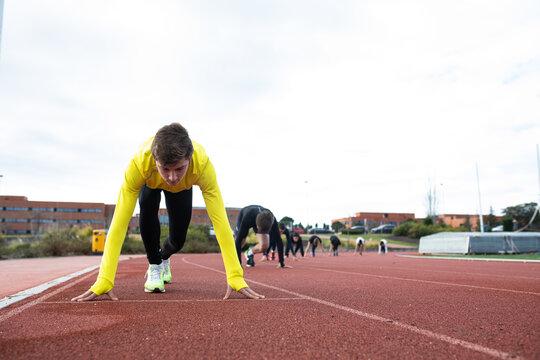 Teen athletes ready to run race