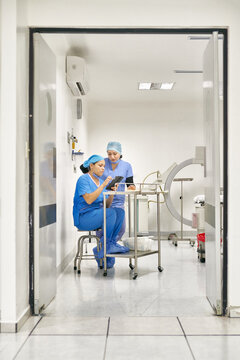 Concept photos of good communication between medical staff and using electronic devices
