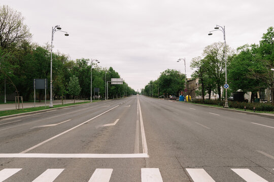 empty city during 2020 pandemic
