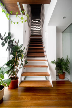 Hanging steps on a modern house