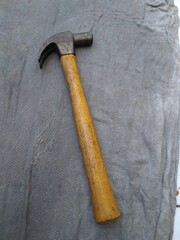 hammer on the floor