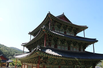 Obraz na płótnie Canvas chinese temple