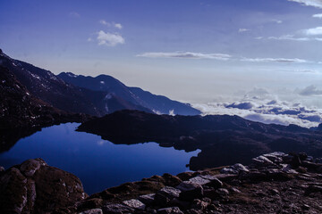 Fototapeta premium landscape with lake and mountains gosaikunda nepal 