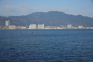 Fototapeta premium 琵琶湖と比叡山
