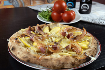pizza guanciale e pere