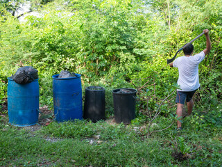 Men are rid Wilderness Area In order to be a hygienic litter