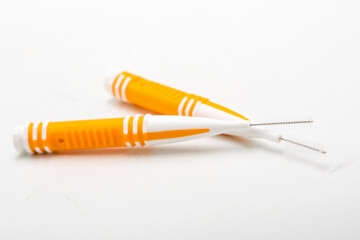 A brush to clean food stains from teeth.