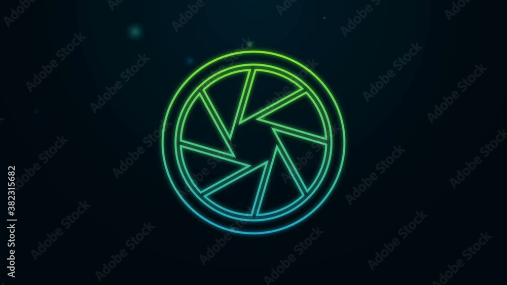 Poster glowing neon line camera shutter icon isolated on black background. 4k video motion graphic animatio