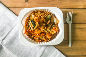 Stir fried noodle with Hong Kong sauce