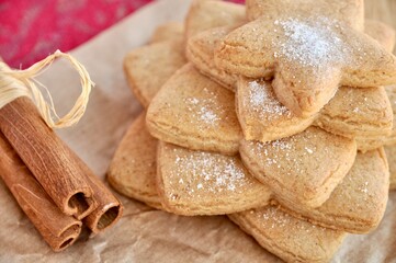 christmas stars cookies and cinnamon
