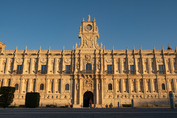 Fototapeta premium frontal view of San Marcos Monastery of the sixteenth century in San Marcos square in Leon, Spain, example of Renaissance architecture at sunset