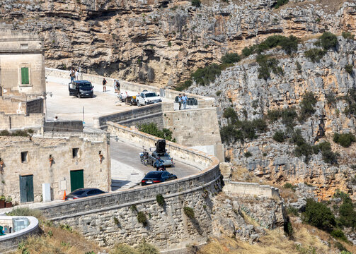 Bond 25, Aston Martin DB5 While Filming Chase Scenes Through The Narrow Streets Of The Movie 