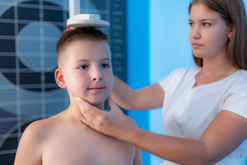 Measuring height of children, auxologic anthropometry
