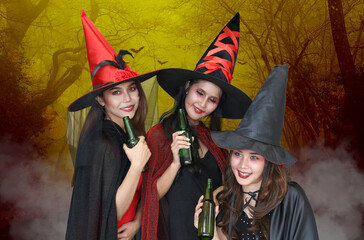 Obraz premium three women in halloween