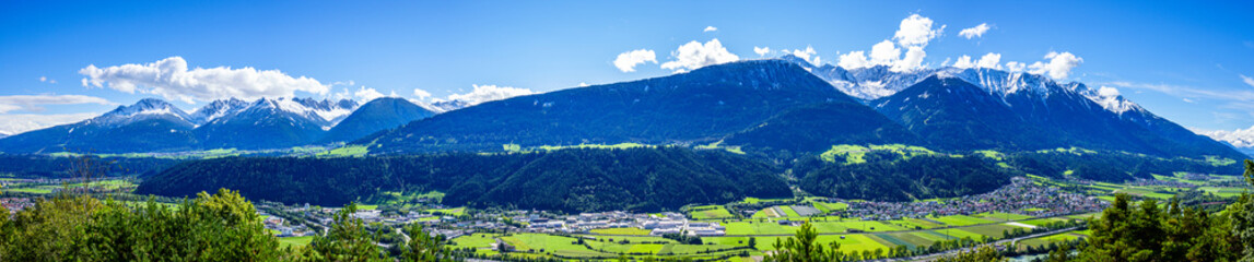 Obraz premium mountains at the Inntal valley in Austria