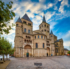 Scenic view of oldest church in Germany - High Cathedral of Saint Peter in Trier, Rhineland-Palatinate - obrazy, fototapety, plakaty