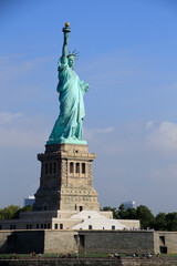 Obraz premium Die Freiheitsstatue auf Liberty Island. New York, Liberty Island, Statue of Liberty, New York, USA