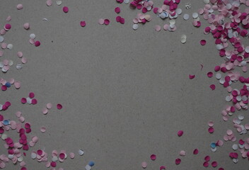 confettis roses