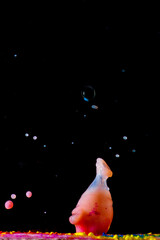 bunte wassertropfen