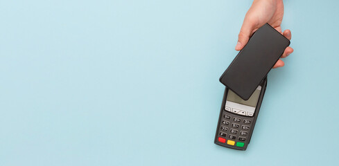 Contactless payment with smart phone.