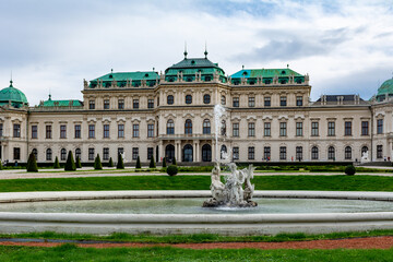 Obraz premium Beautiful view of the famous Palace Belvedere summer residence for Prince Eugene of Savoy, in Vienna the former capital of the Habsburg Empire.