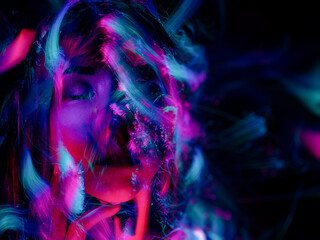 freezlight portrait, new art direction, long exposure photo without photoshop, light drawing at long exposure	