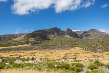 Fototapeta na wymiar View from the top of the mountains of the Serra da Estrela natural park, Star Mountain Range